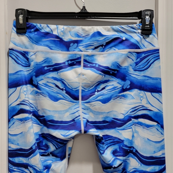 Ying @ Cai Water Patterned Leggings - Picture 5 of 7